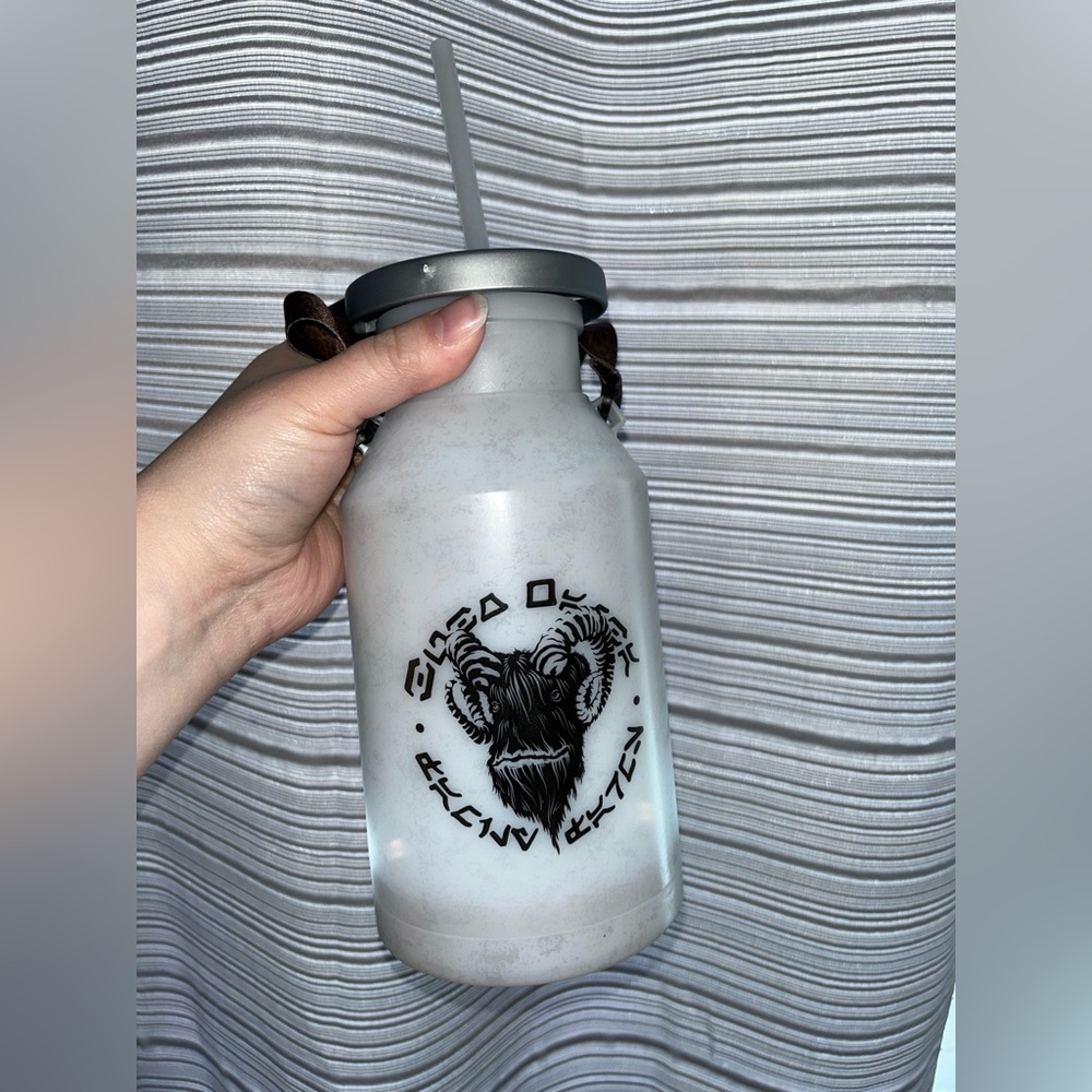 Disney Galaxy’s Edge Star Wars Reusable Bottle